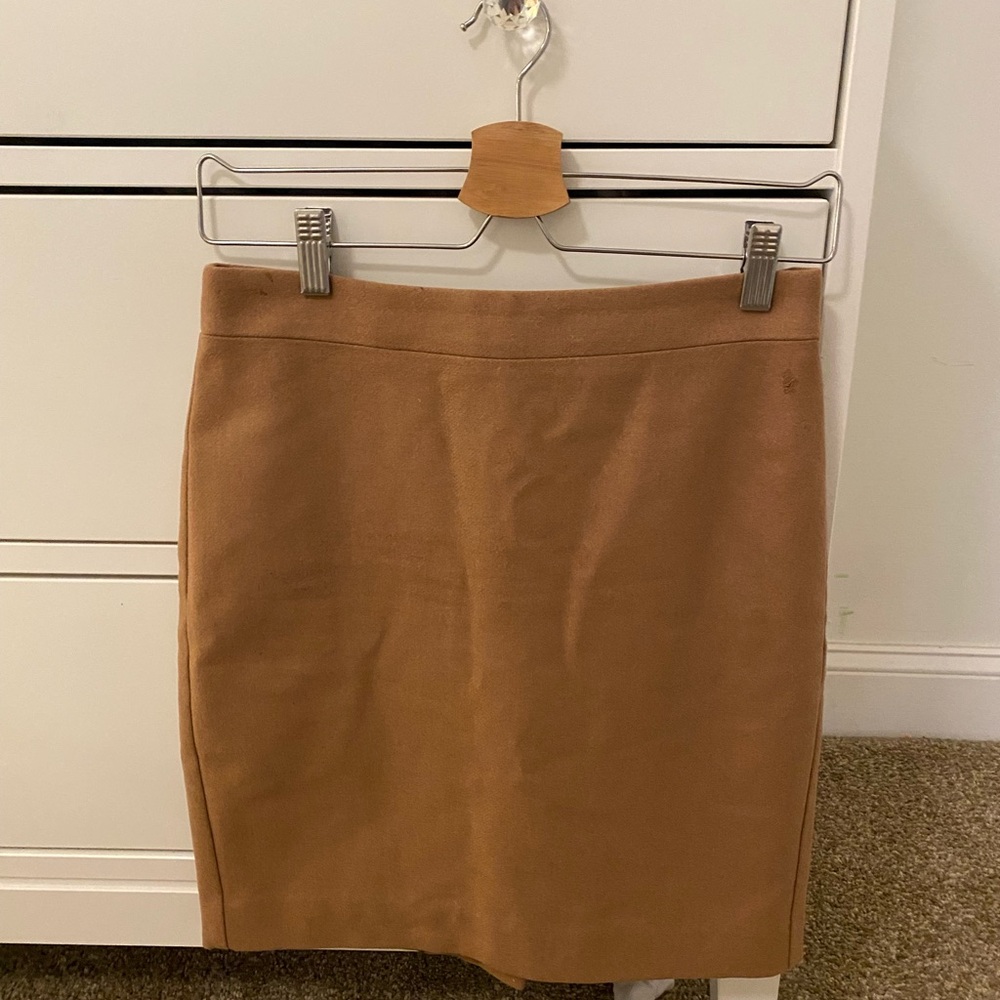 Elegant Tan Skirt